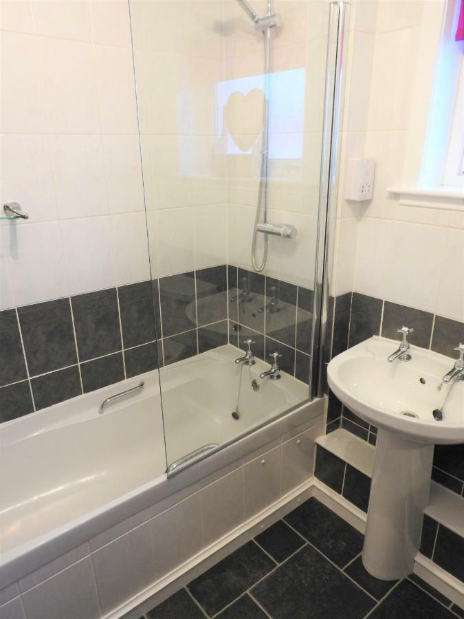 Stornoway Self Catering Apartment Ngoại thất bức ảnh